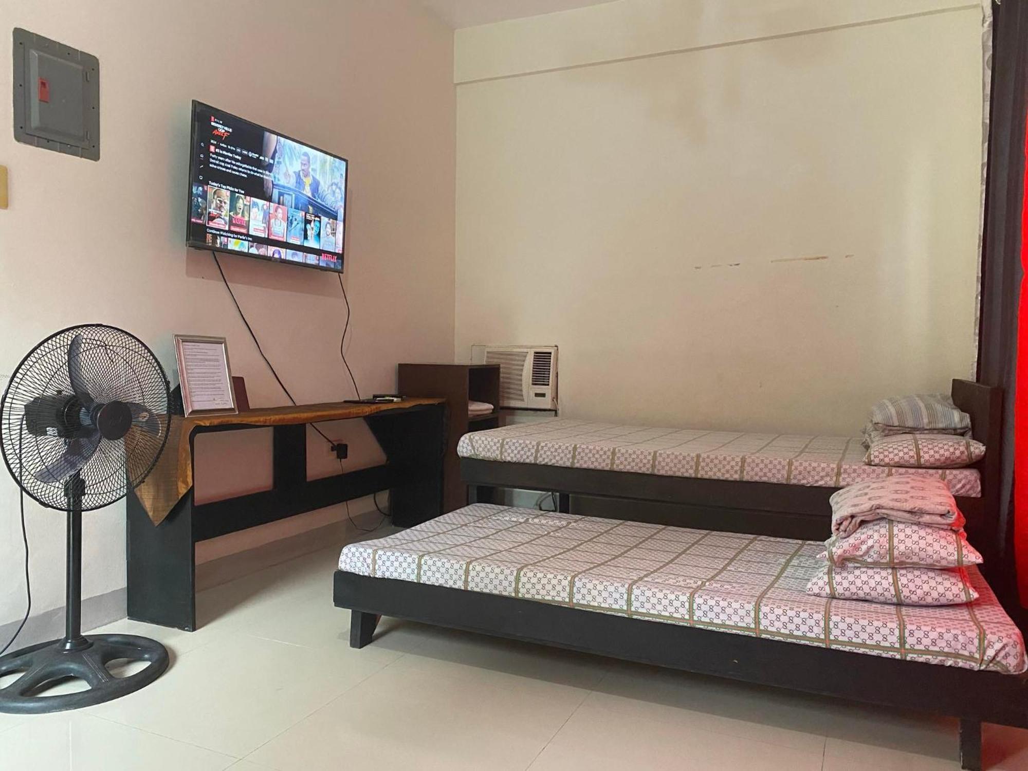 Perlies Inn Tanay Barkada House Kültér fotó